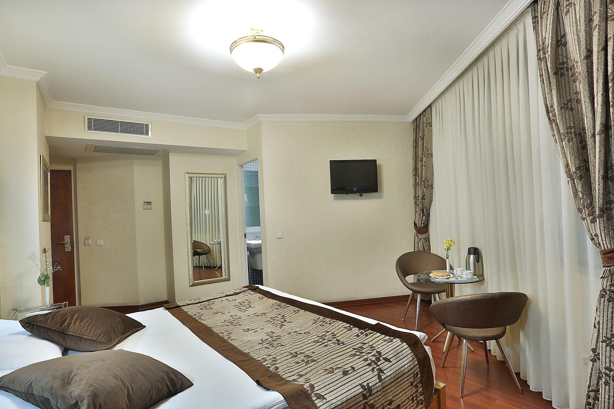 Grand Madrid Hotel Istanbul Exterior photo
