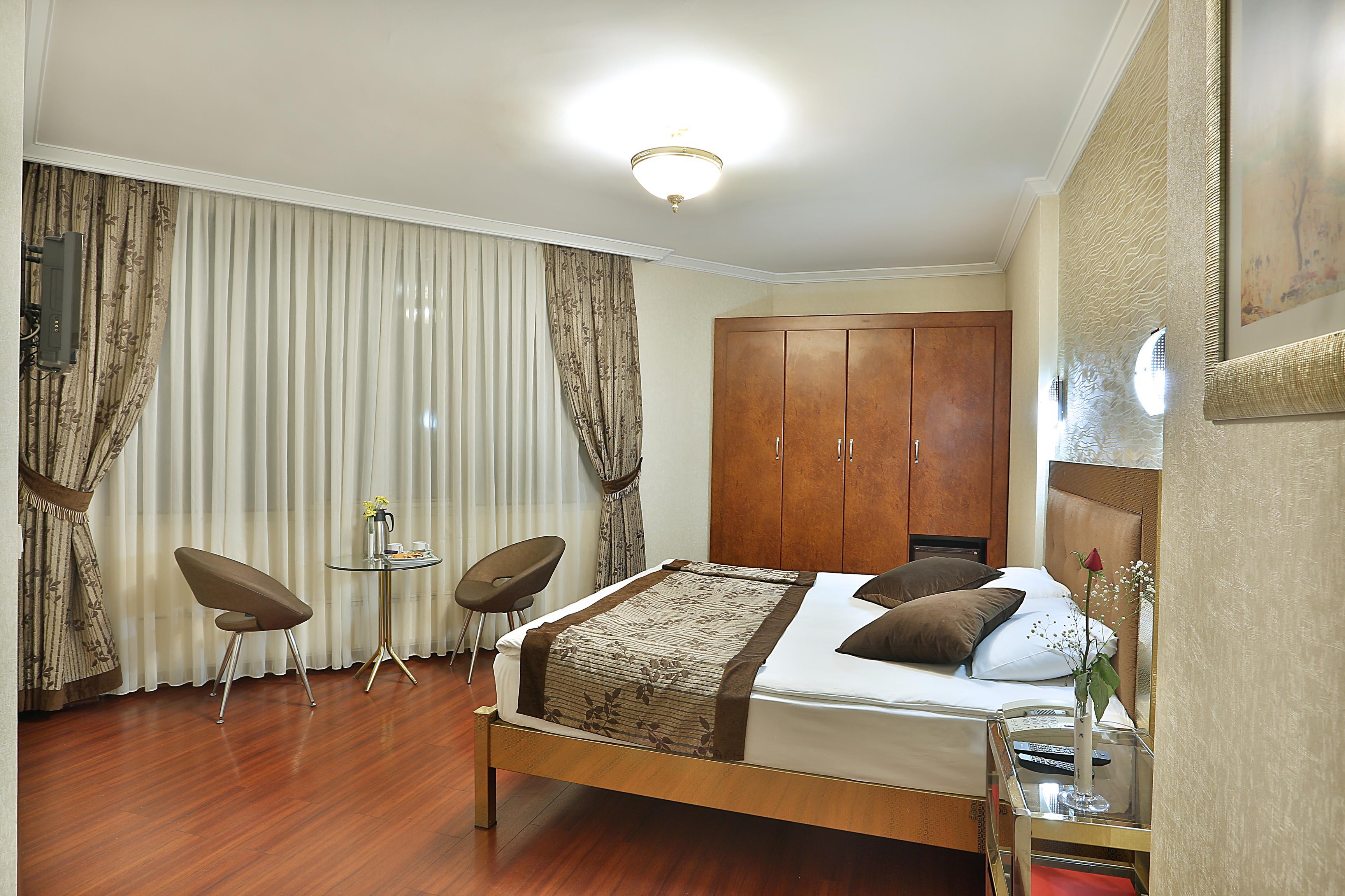 Grand Madrid Hotel Istanbul Exterior photo